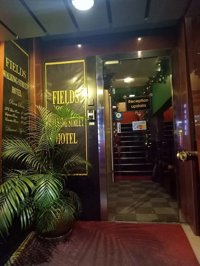 Fields Walking Street Hotel Angeles 0*,